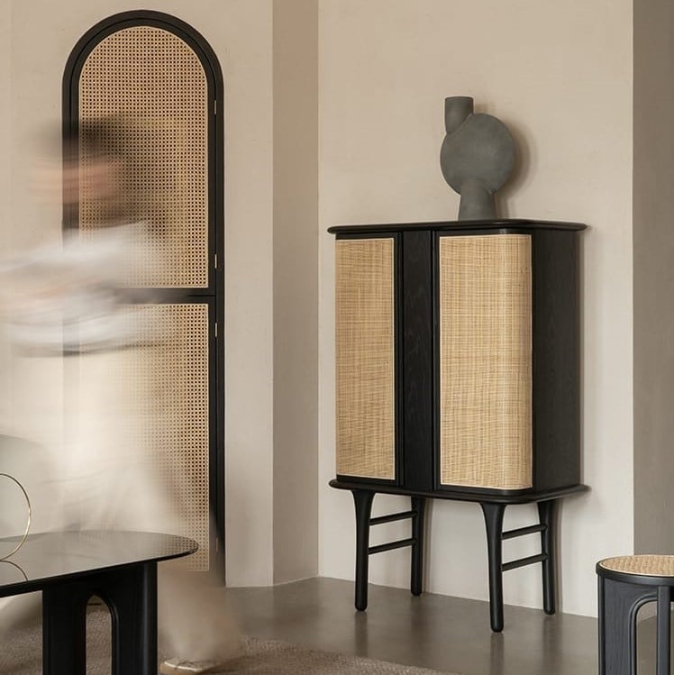 Kyuka-Bar-Cabinet-2