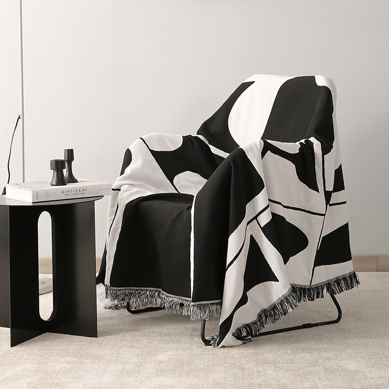 Monochrome-Quartz